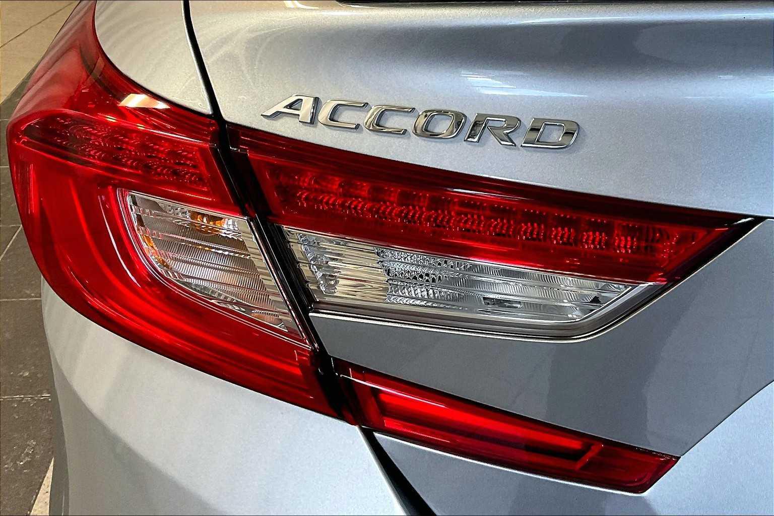 2022 Honda Accord Sport SE - Photo 28