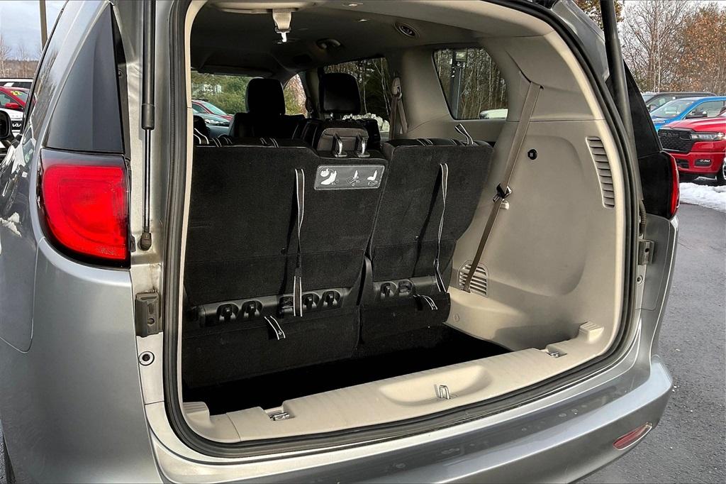 2020 Chrysler Voyager LXI - Photo 33