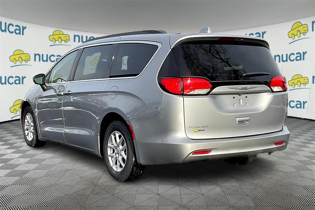 2020 Chrysler Voyager LXI - Photo 4