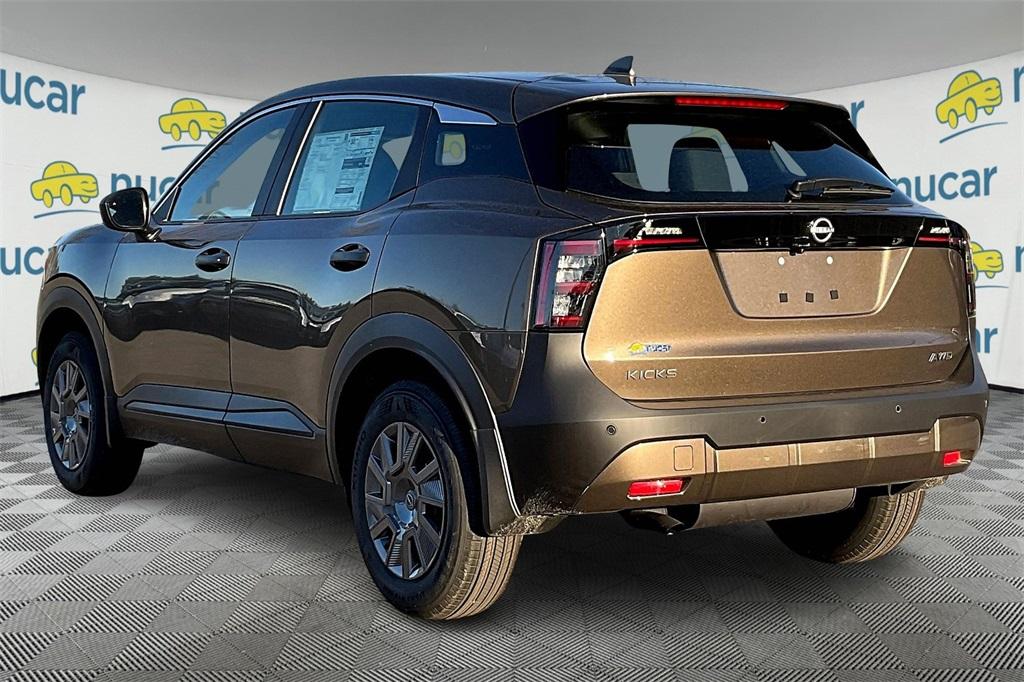 2025 Nissan Kicks S - Photo 5