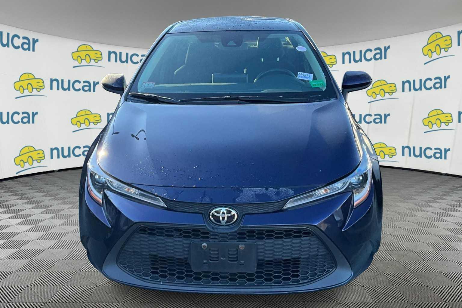 2021 Toyota Corolla LE - Photo 2