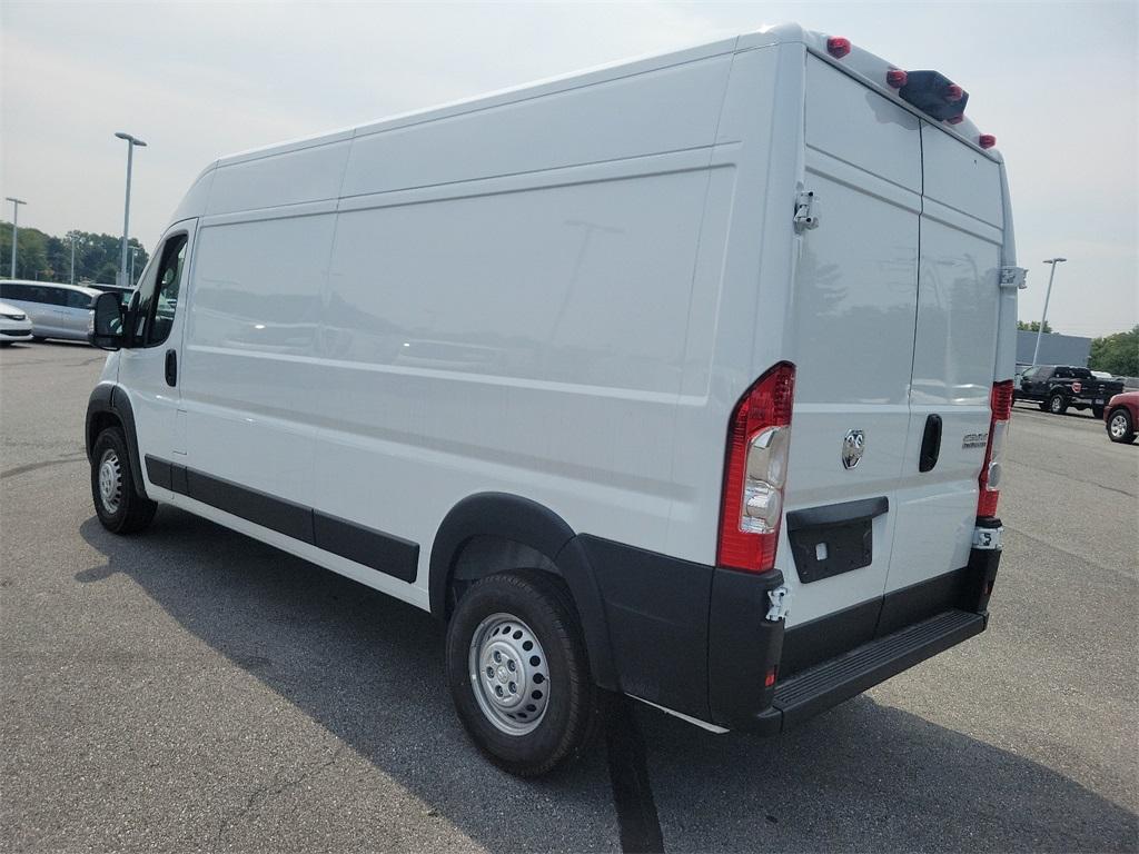 2024 Ram ProMaster 2500 High Roof - Photo 3