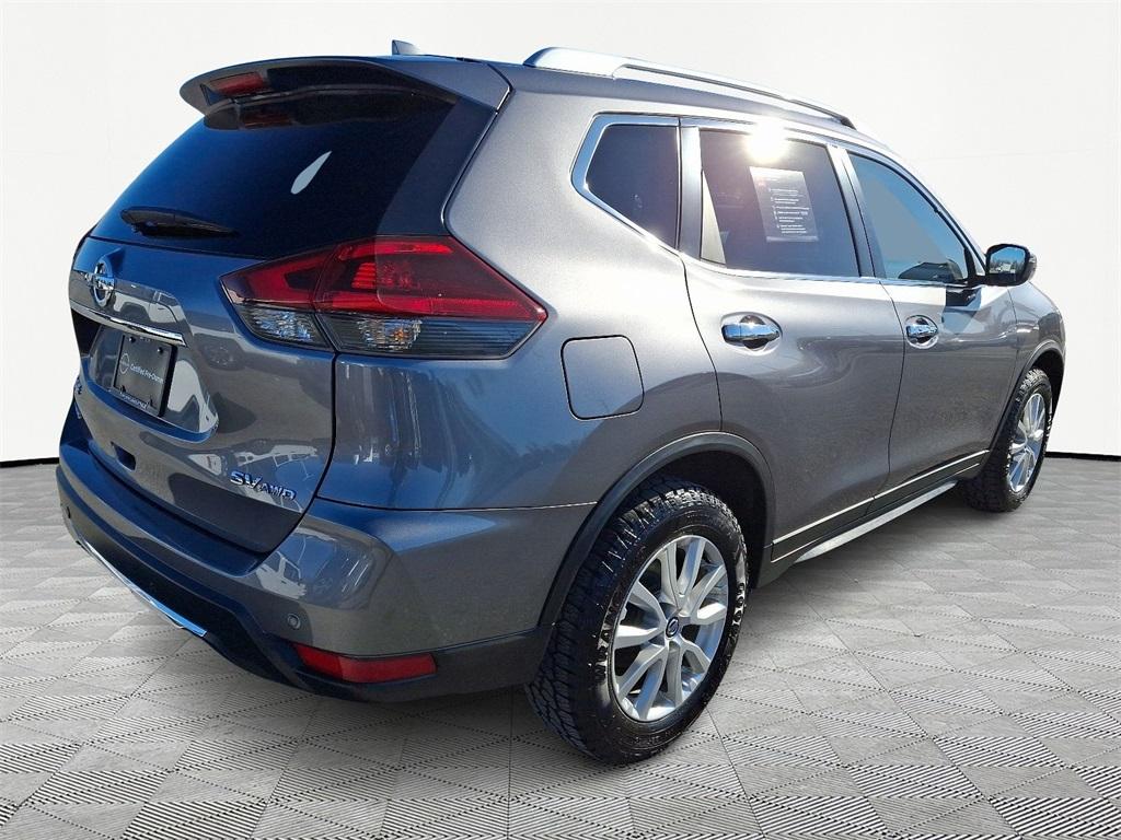 2019 Nissan Rogue SV - Photo 6