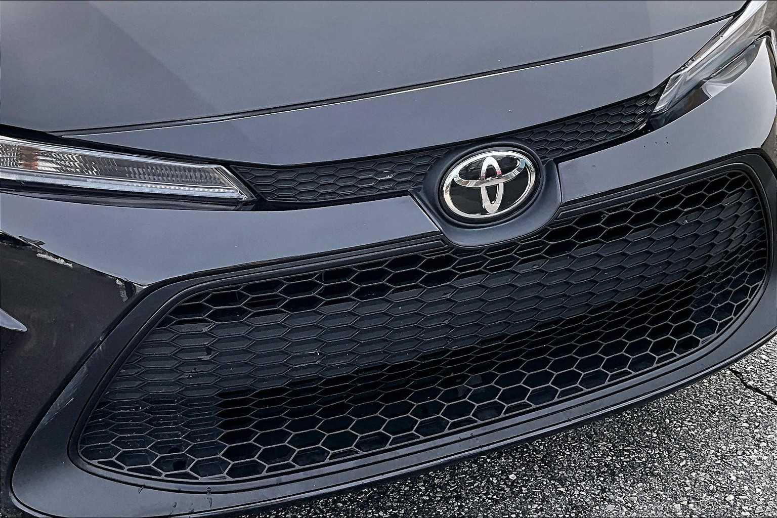 2022 Toyota Corolla LE - Photo 28