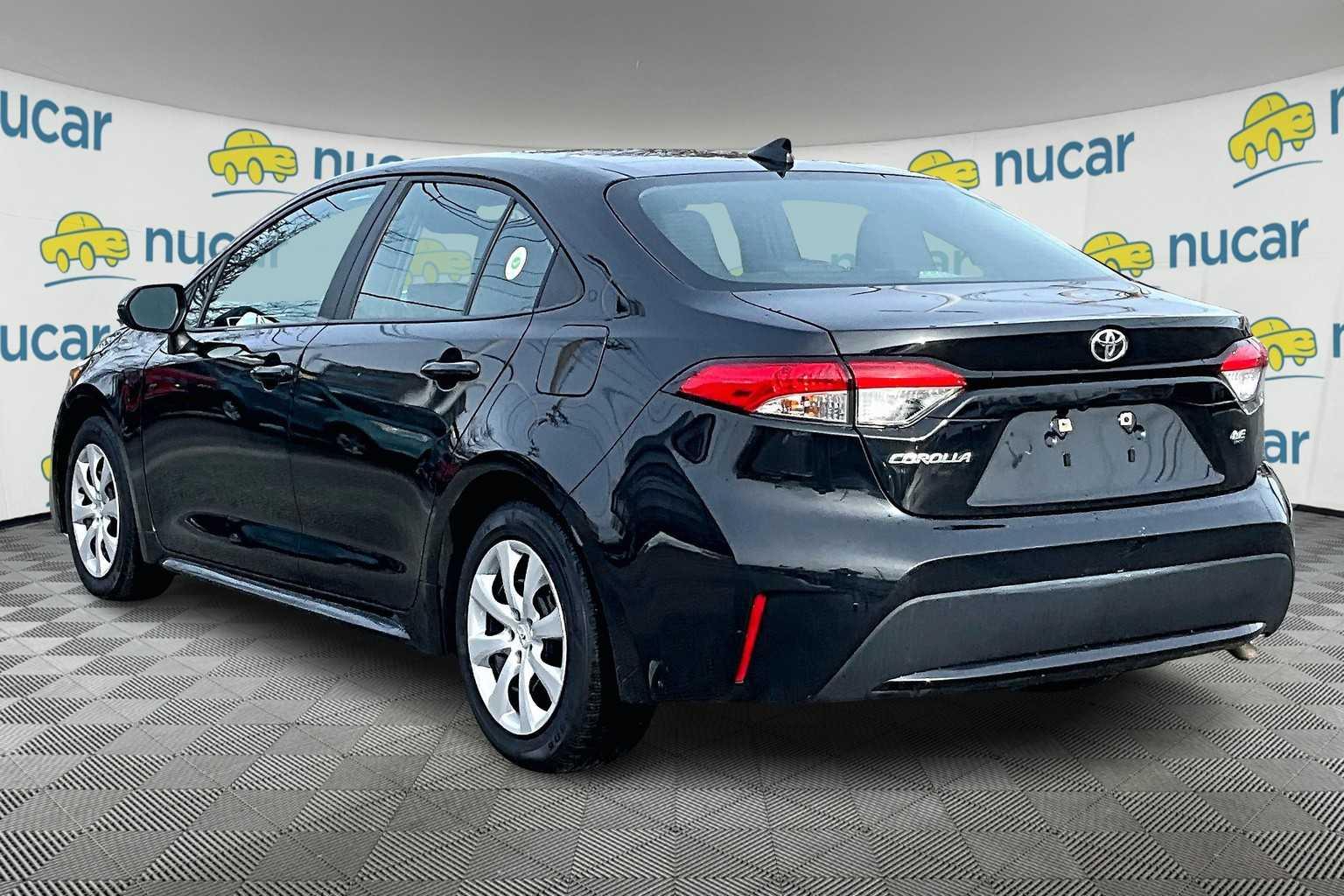 2022 Toyota Corolla LE - Photo 4