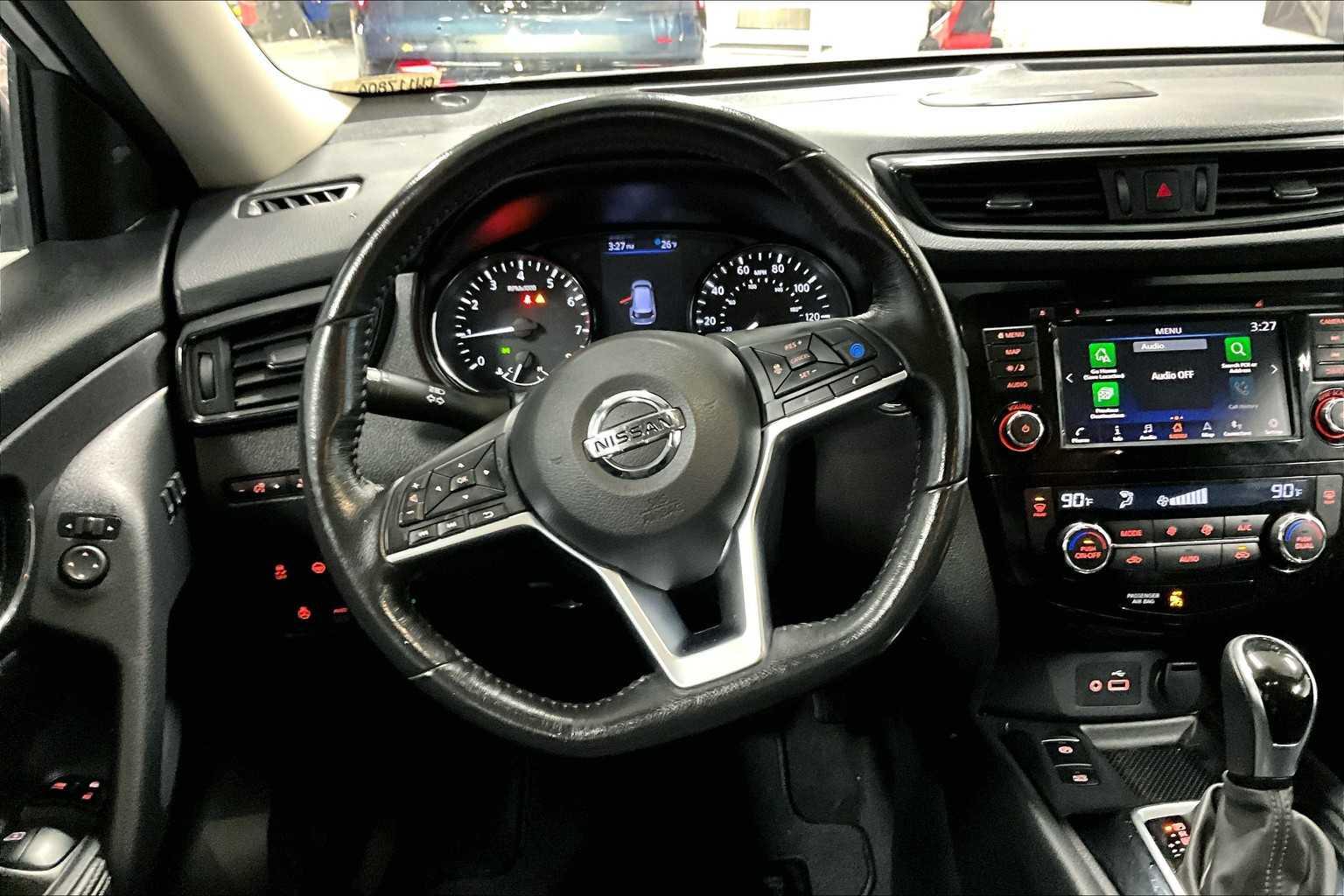 2019 Nissan Rogue SV - Photo 17