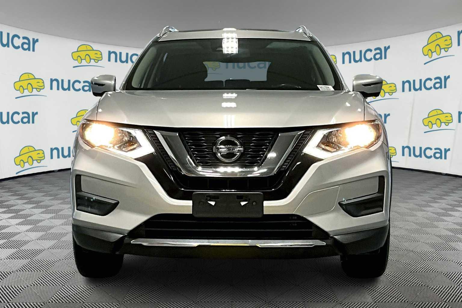 2019 Nissan Rogue SV - Photo 2