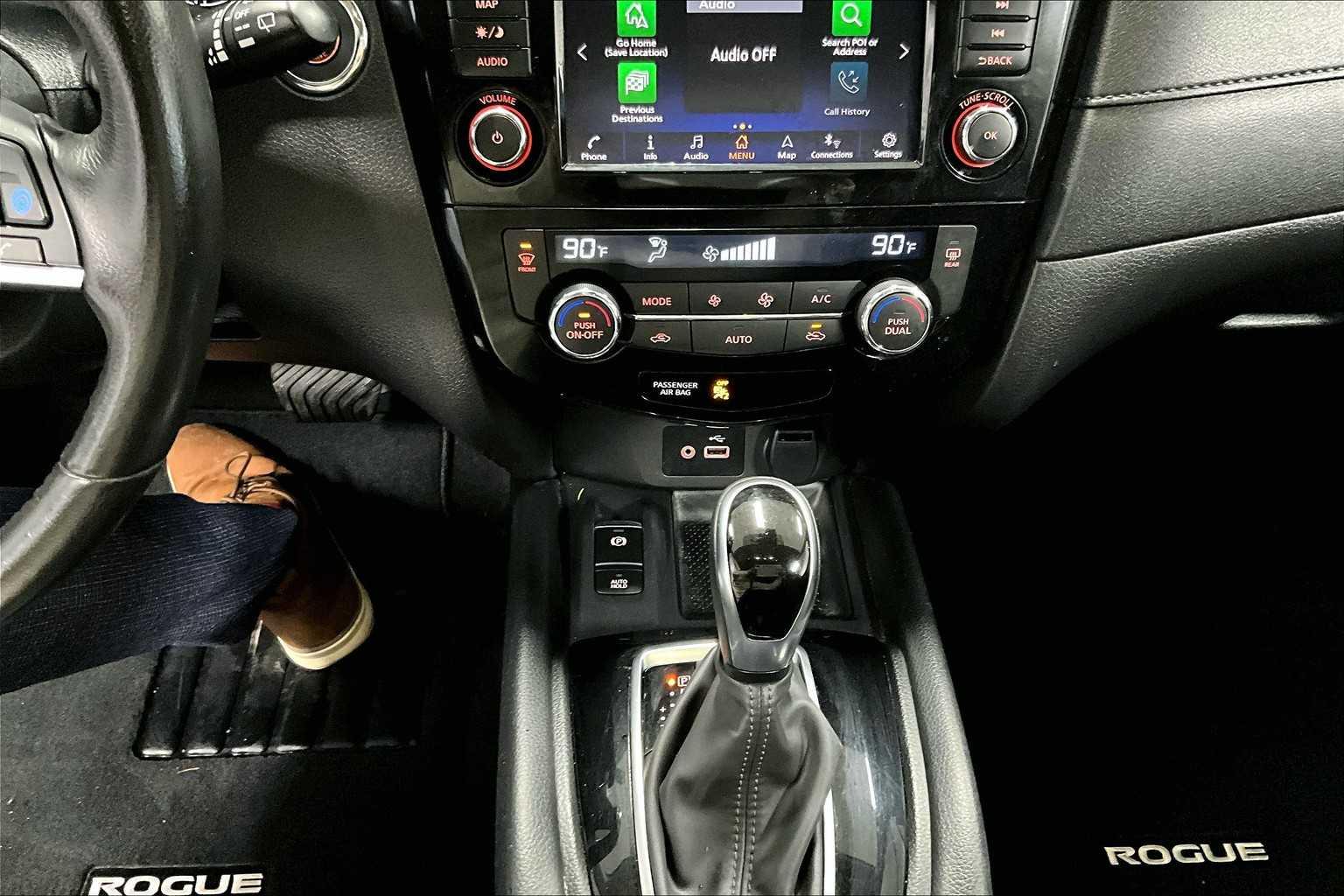 2019 Nissan Rogue SV - Photo 26