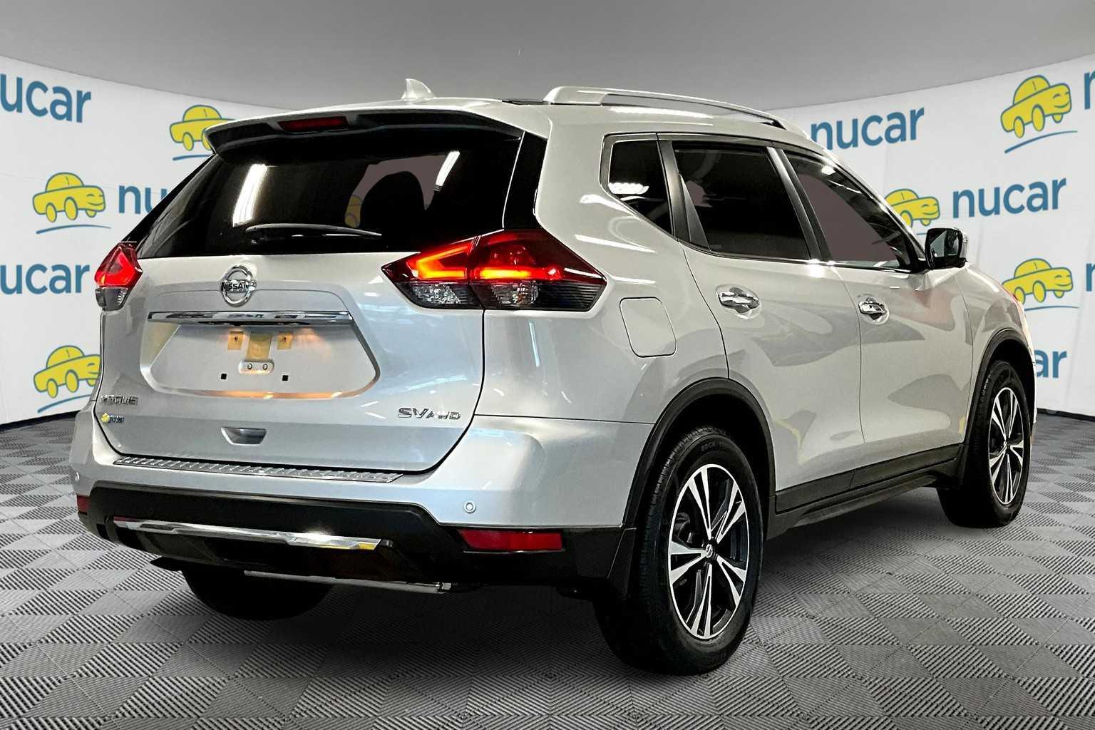 2019 Nissan Rogue SV - Photo 6