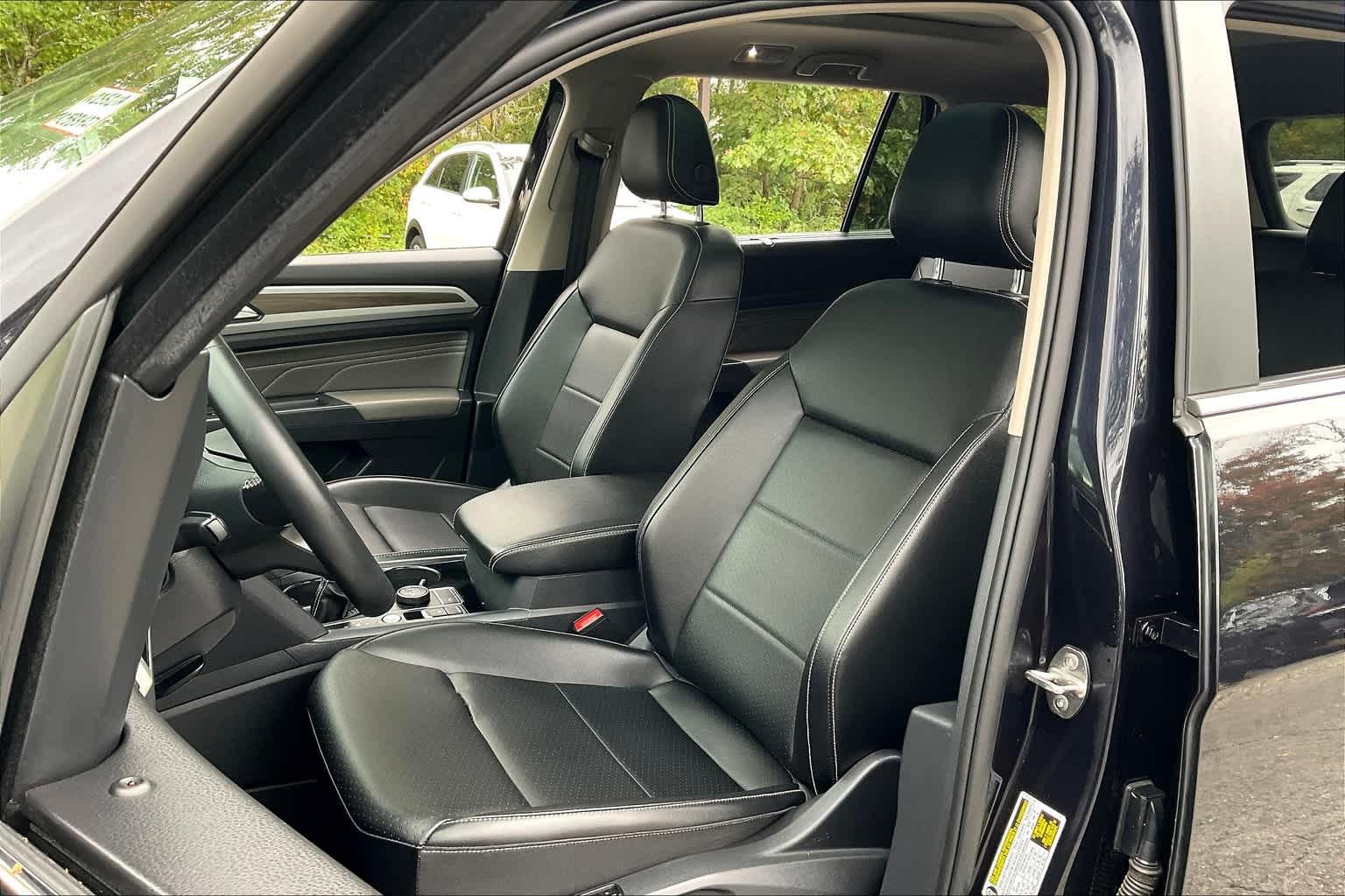 2021 Volkswagen Atlas 3.6L V6 SEL - Photo 10