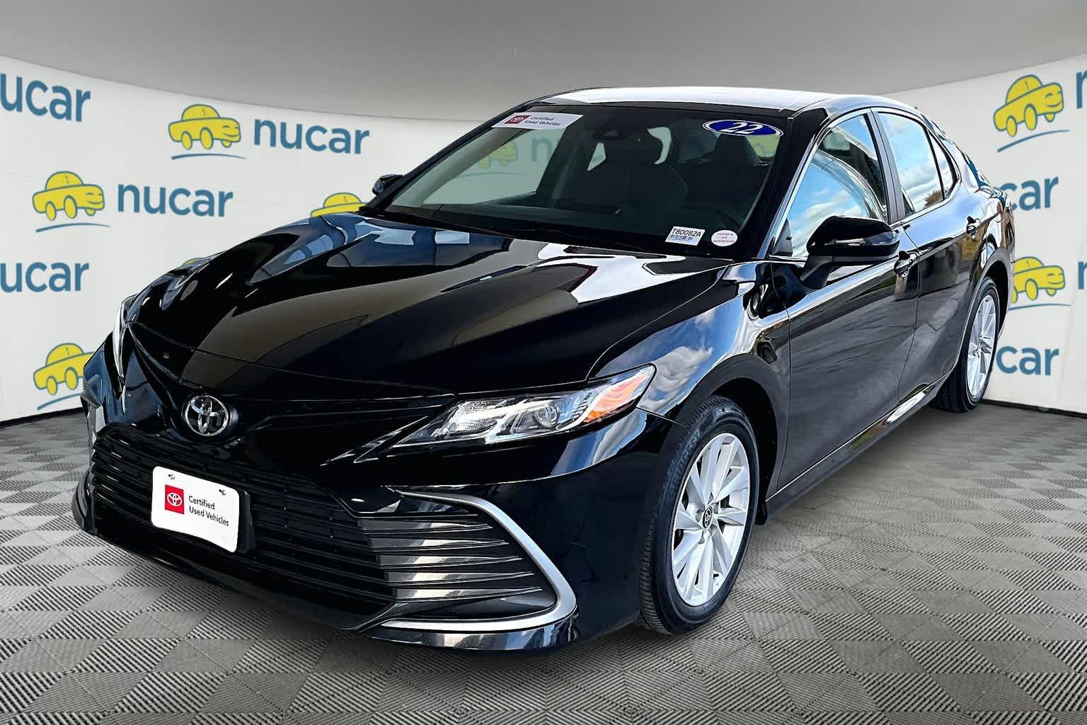 2022 Toyota Camry LE - Photo 3