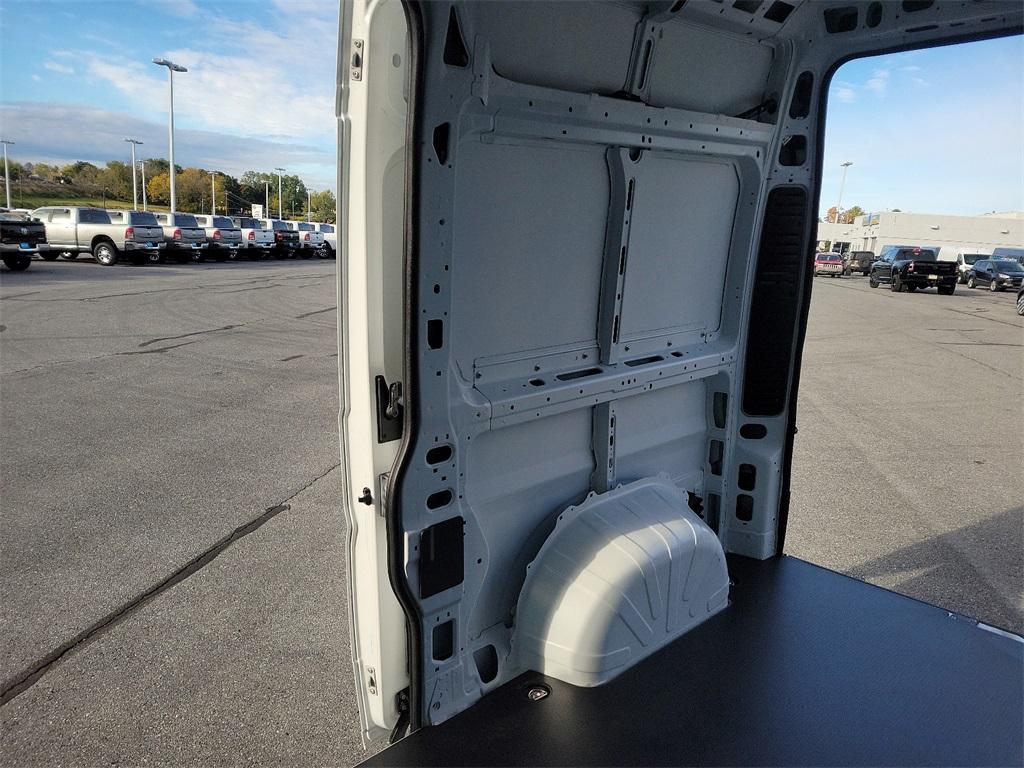 2024 Ram ProMaster 1500 Base - Photo 18