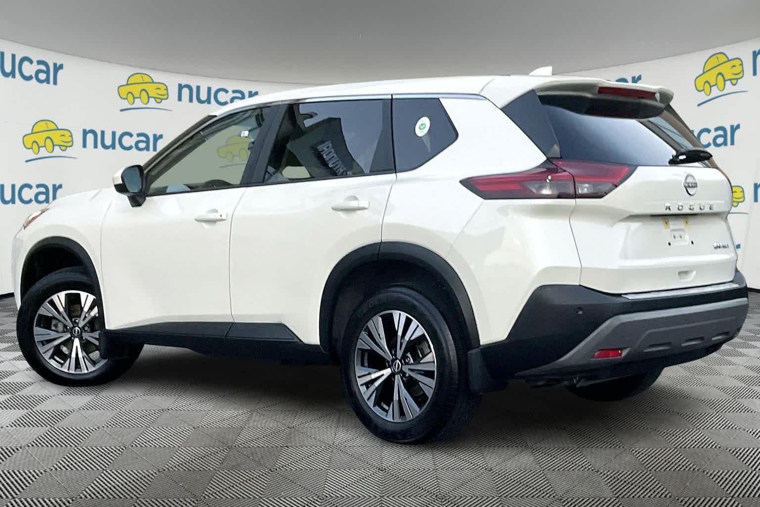 2023 Nissan Rogue SV - Photo 4