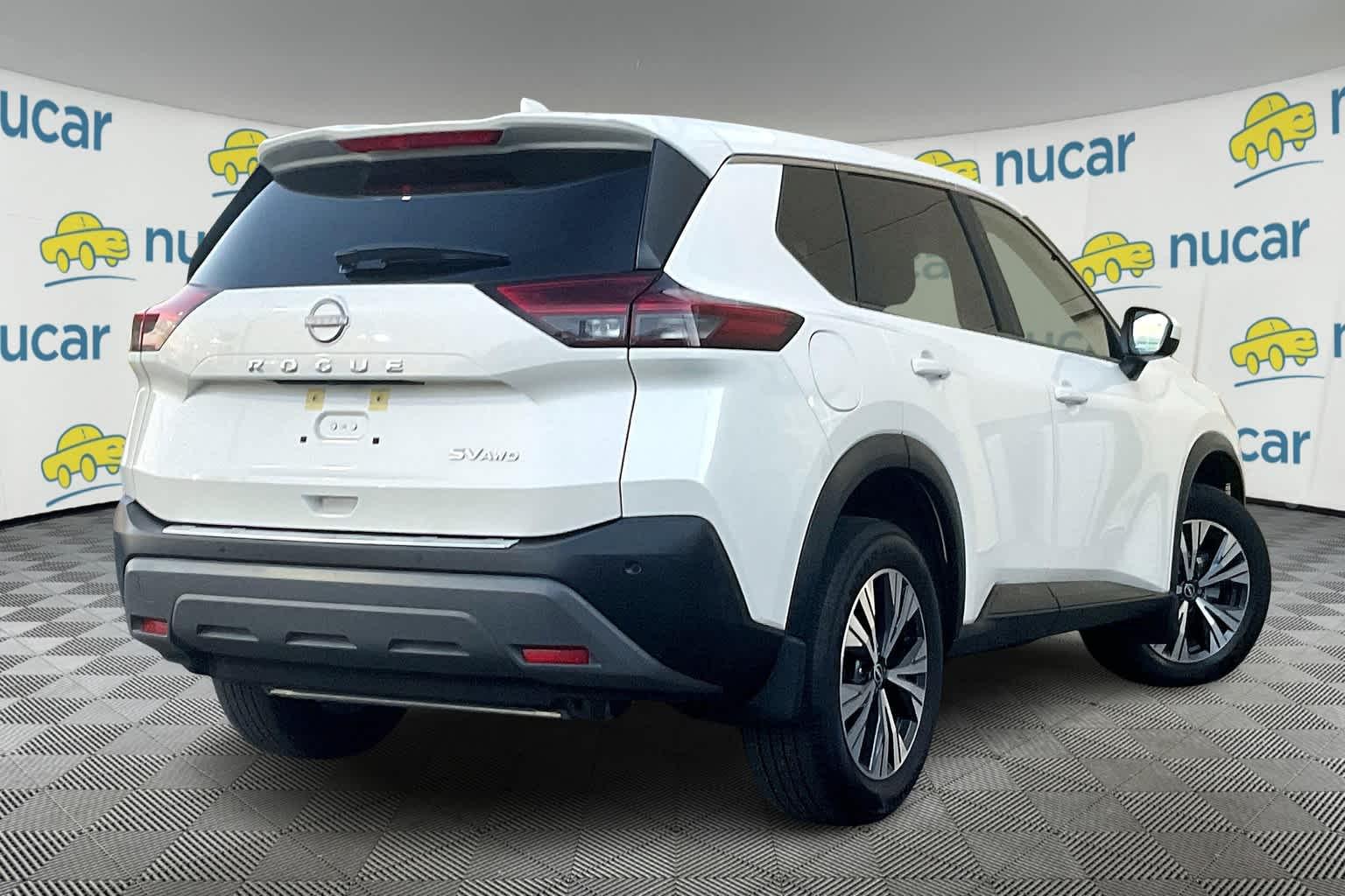 2023 Nissan Rogue SV - Photo 6