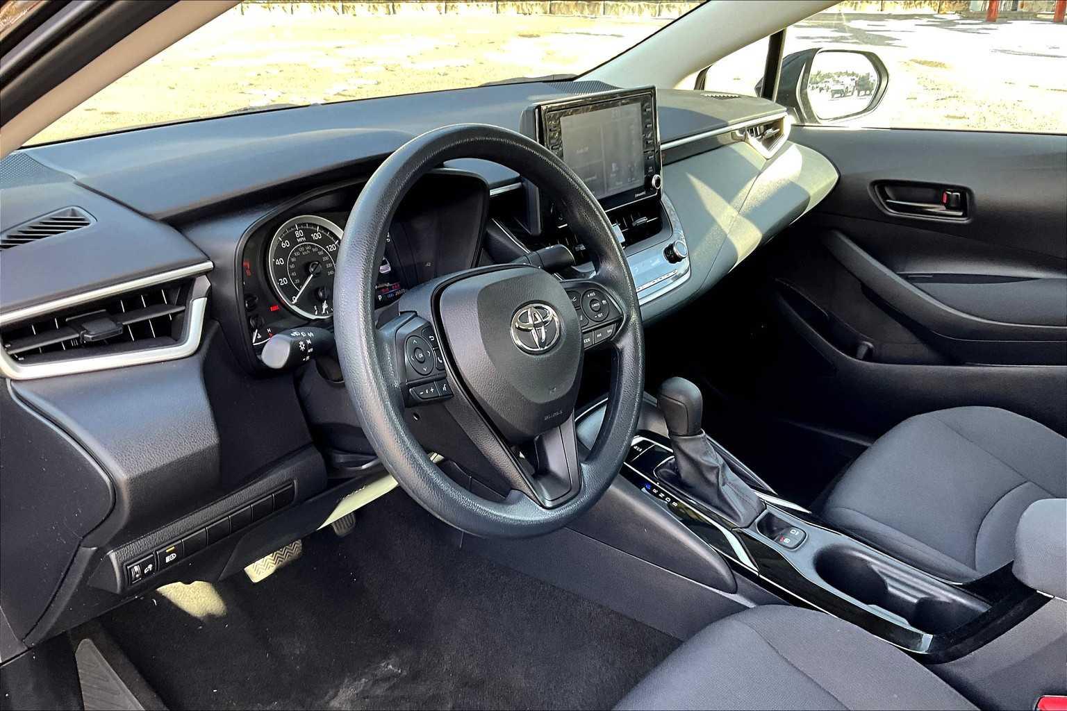 2022 Toyota Corolla LE - Photo 8