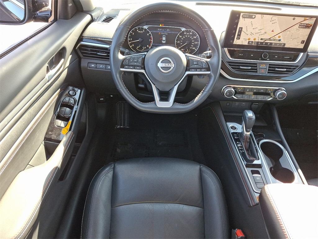 2023 Nissan Altima 2.5 SR - Photo 11