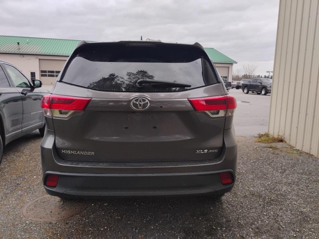 2018 Toyota Highlander XLE - Photo 3