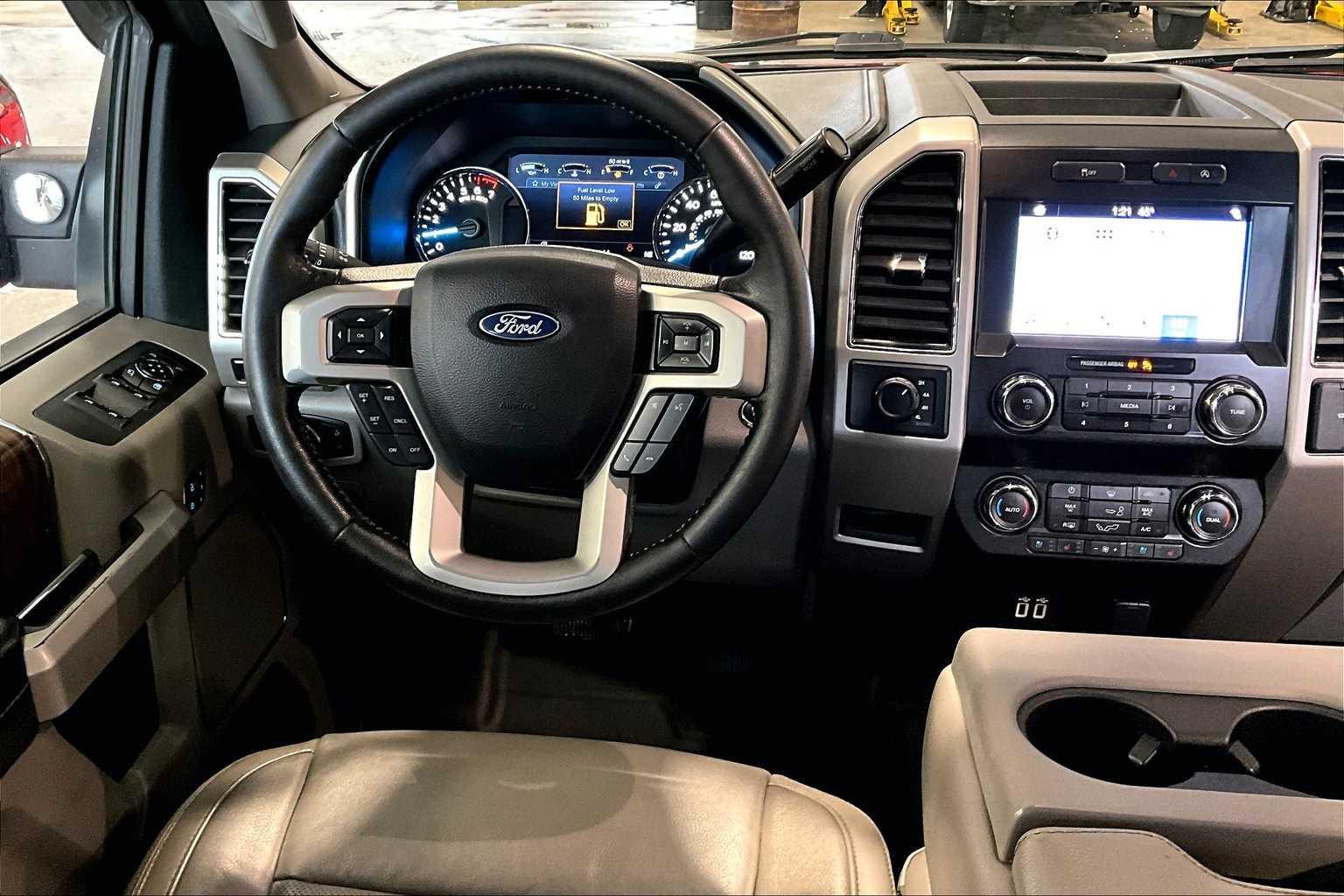 2019 Ford F-150 LARIAT - Photo 17