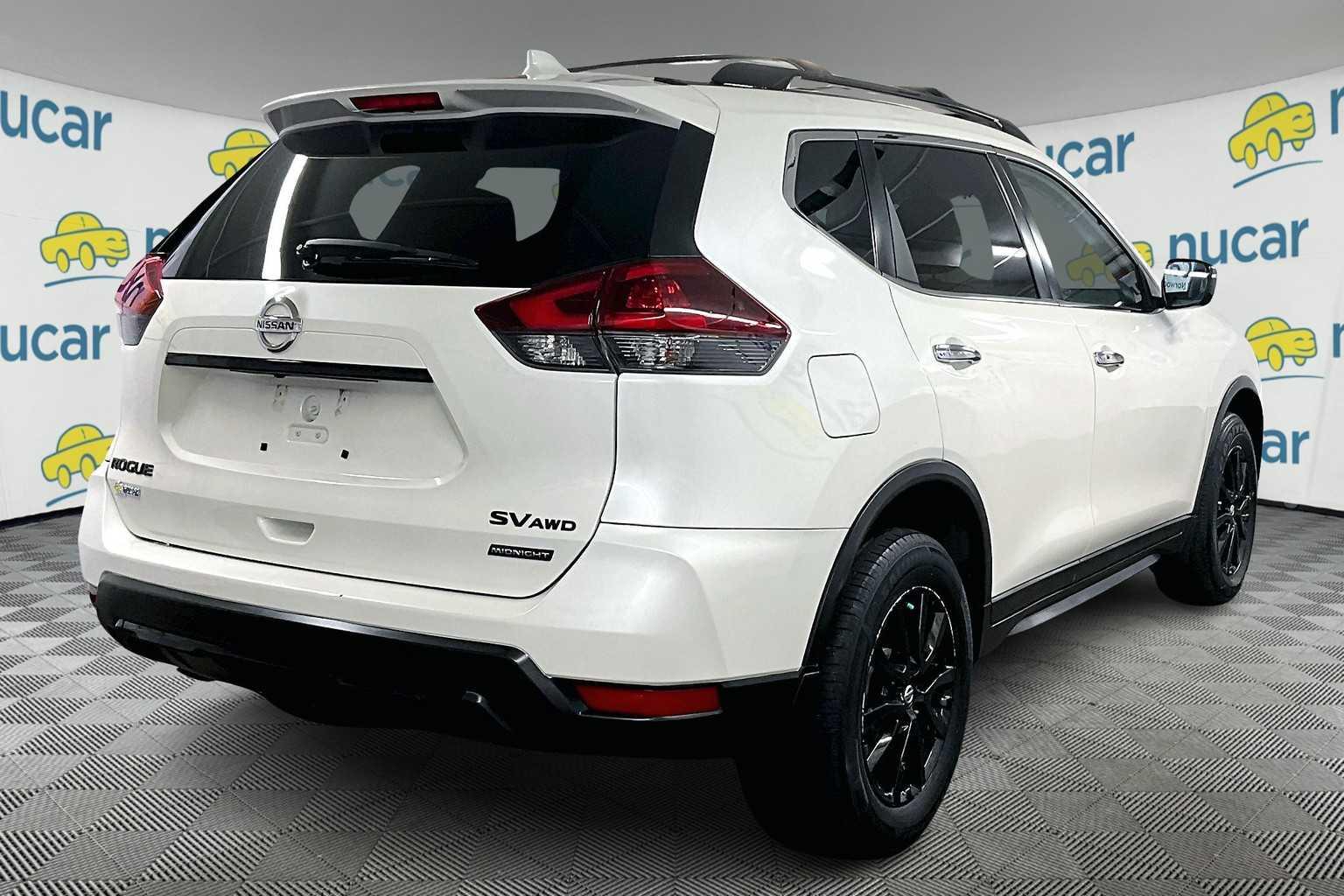 2018 Nissan Rogue SV - Photo 6