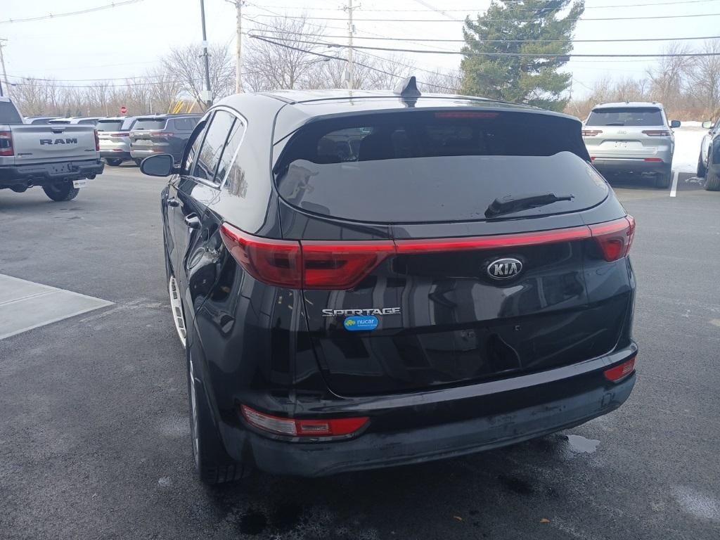 2017 Kia Sportage LX - Photo 3