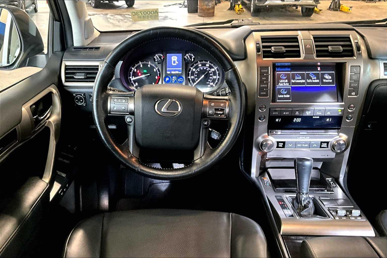 2017 Lexus GX GX 460 - Photo 18