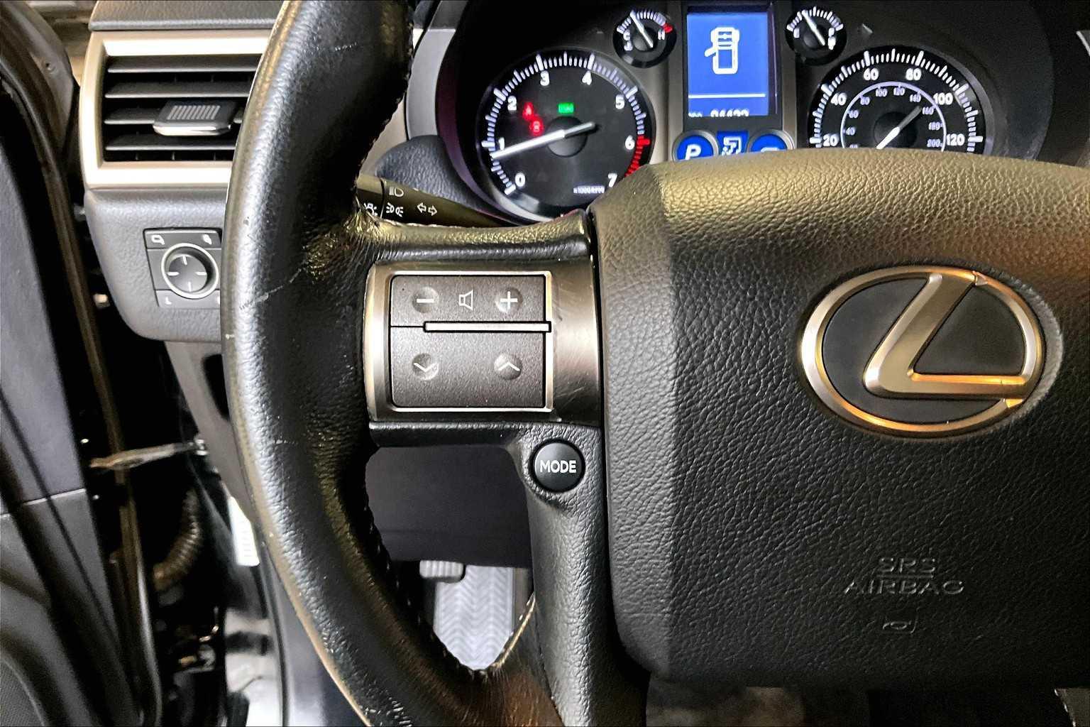 2017 Lexus GX GX 460 - Photo 24