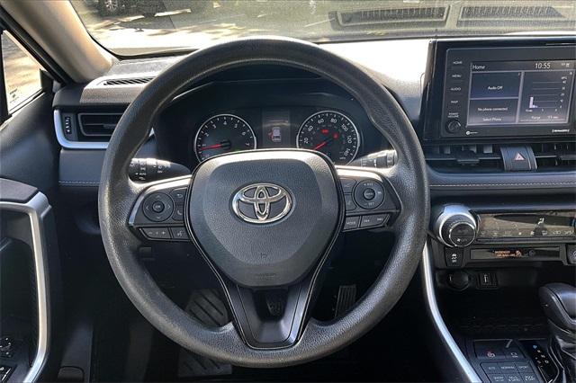 2021 Toyota RAV4 XLE - Photo 5