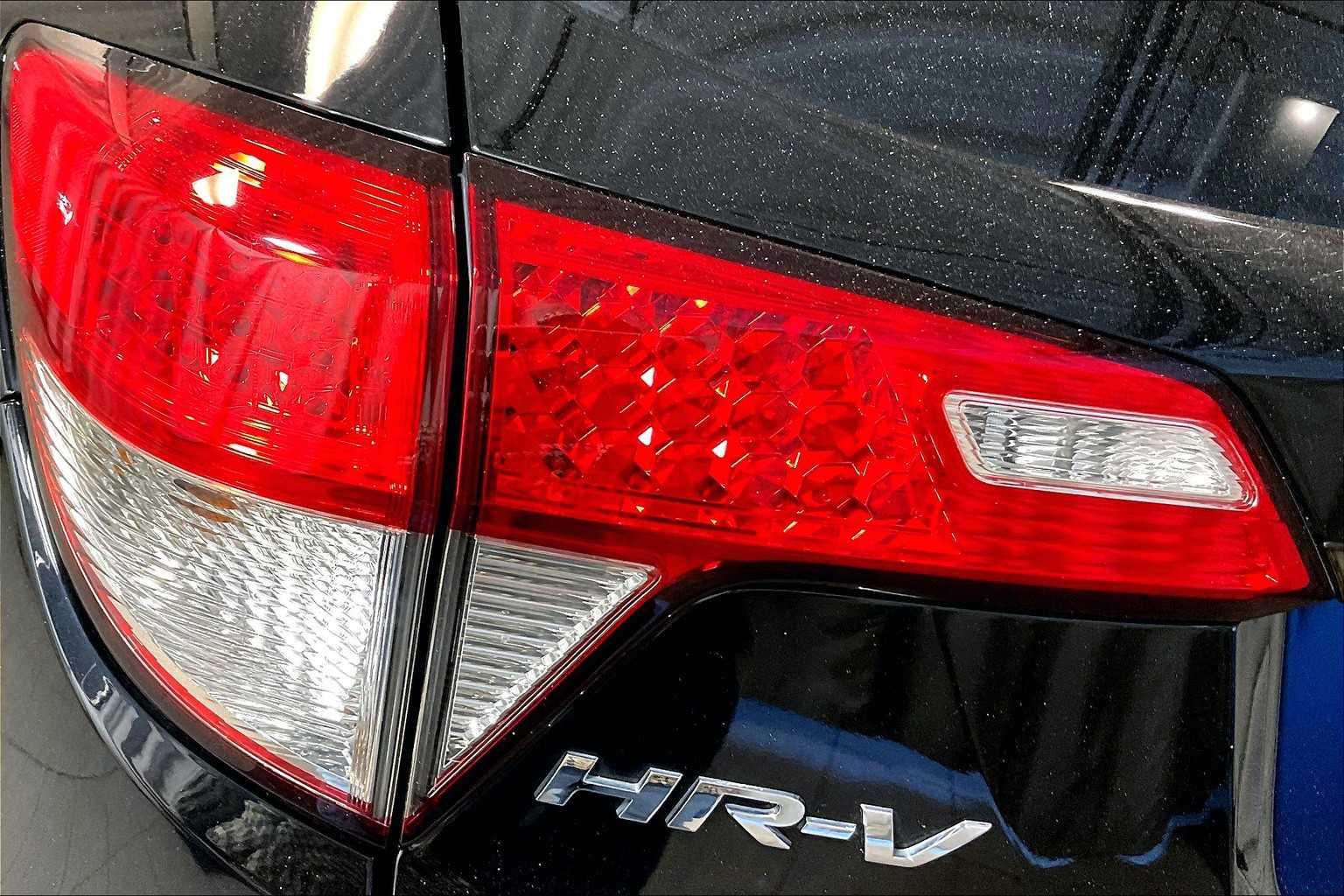 2021 Honda HR-V Sport - Photo 32