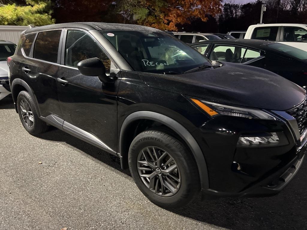 2021 Nissan Rogue S - Photo 2