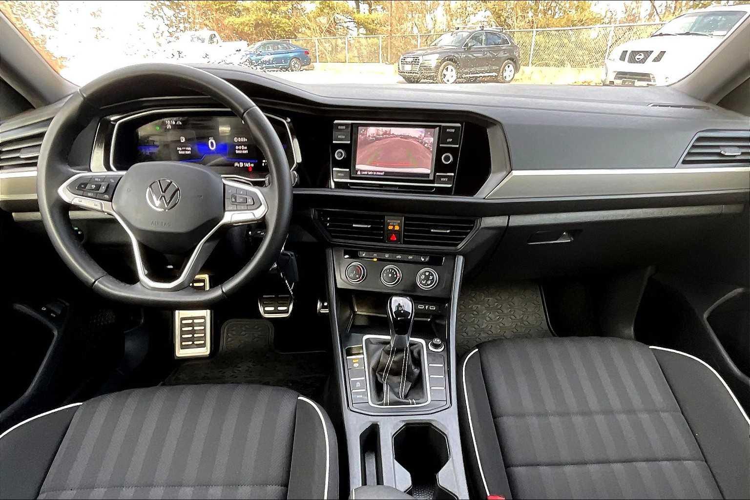 2024 Volkswagen Jetta Sport - Photo 20