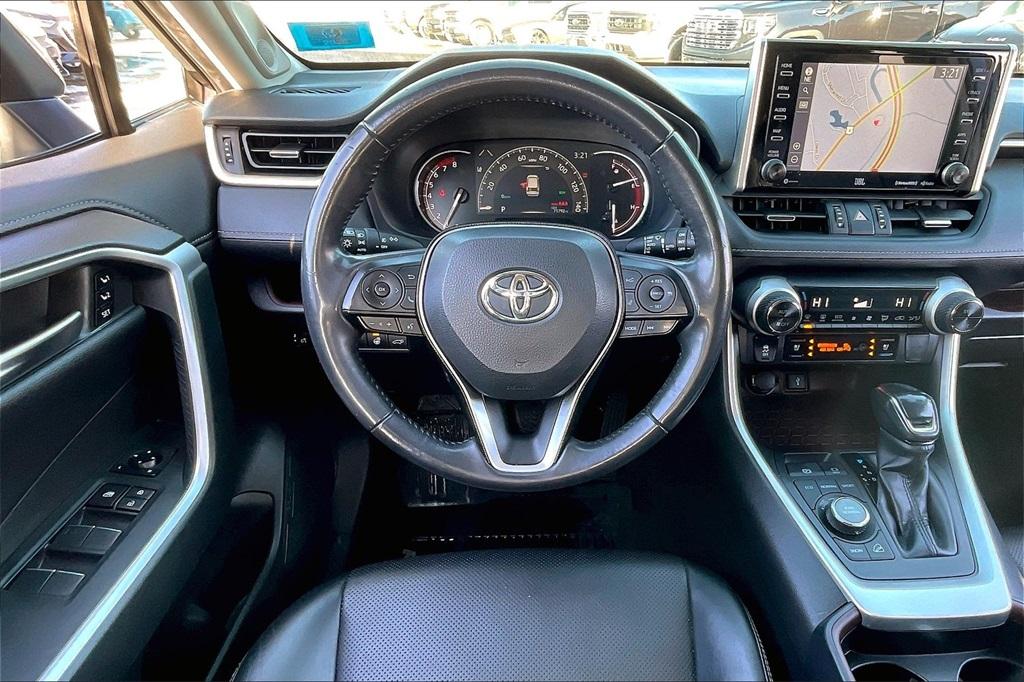 2020 Toyota RAV4 Limited - Photo 16