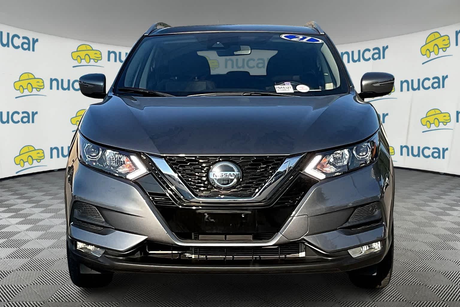 2021 Nissan Rogue Sport SV - Photo 2