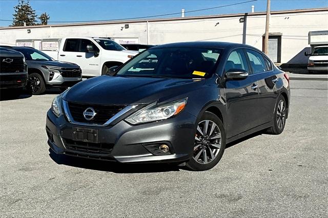 2017 Nissan Altima 2.5 SL - Photo 2