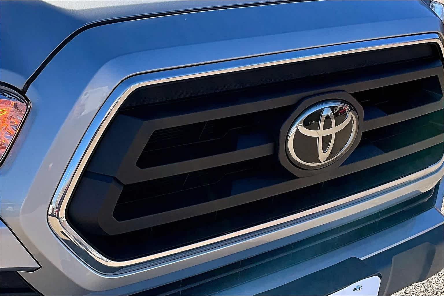 2022 Toyota Tacoma SR5 Double Cab 5 Bed V6 AT - Photo 31