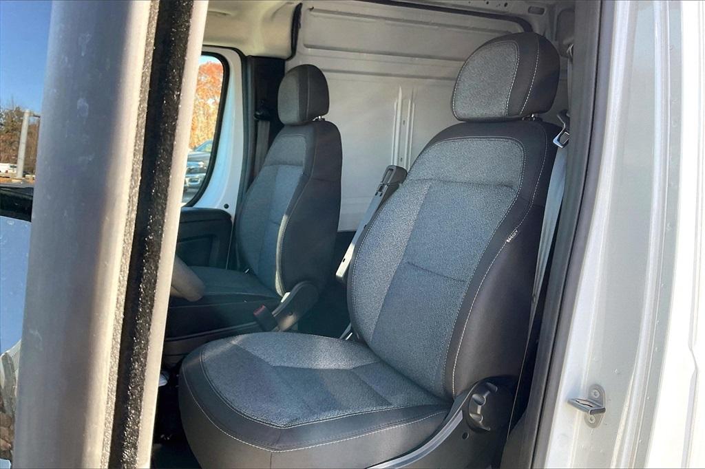 2024 Ram ProMaster 2500 High Roof - Photo 10