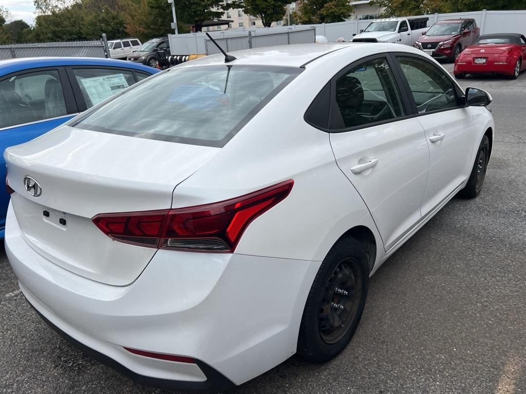 2019 Hyundai Accent SE - Photo 5