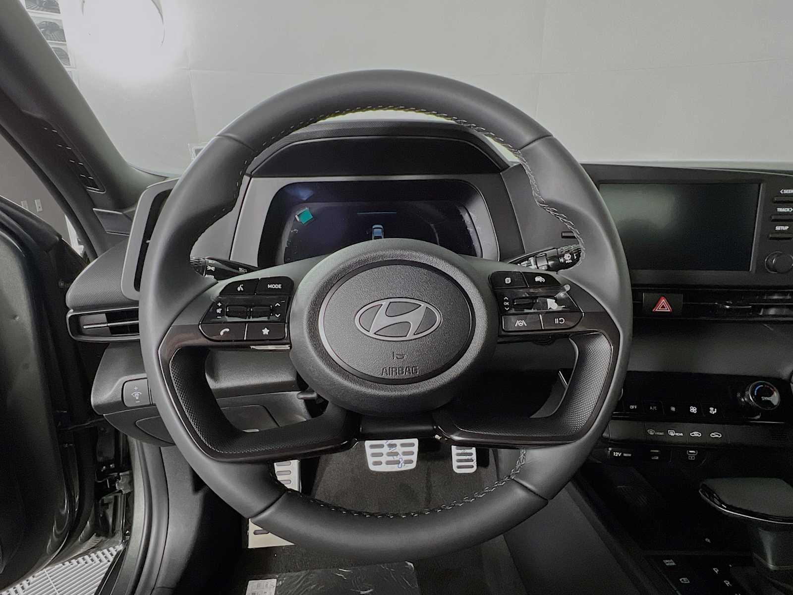 2025 Hyundai Elantra SEL Convenience - Photo 7