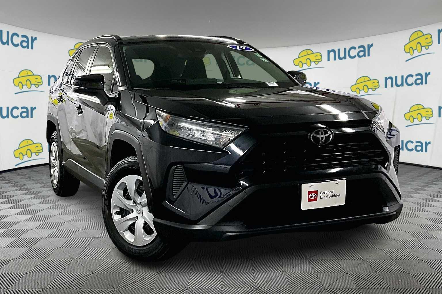 2019 Toyota RAV4 LE