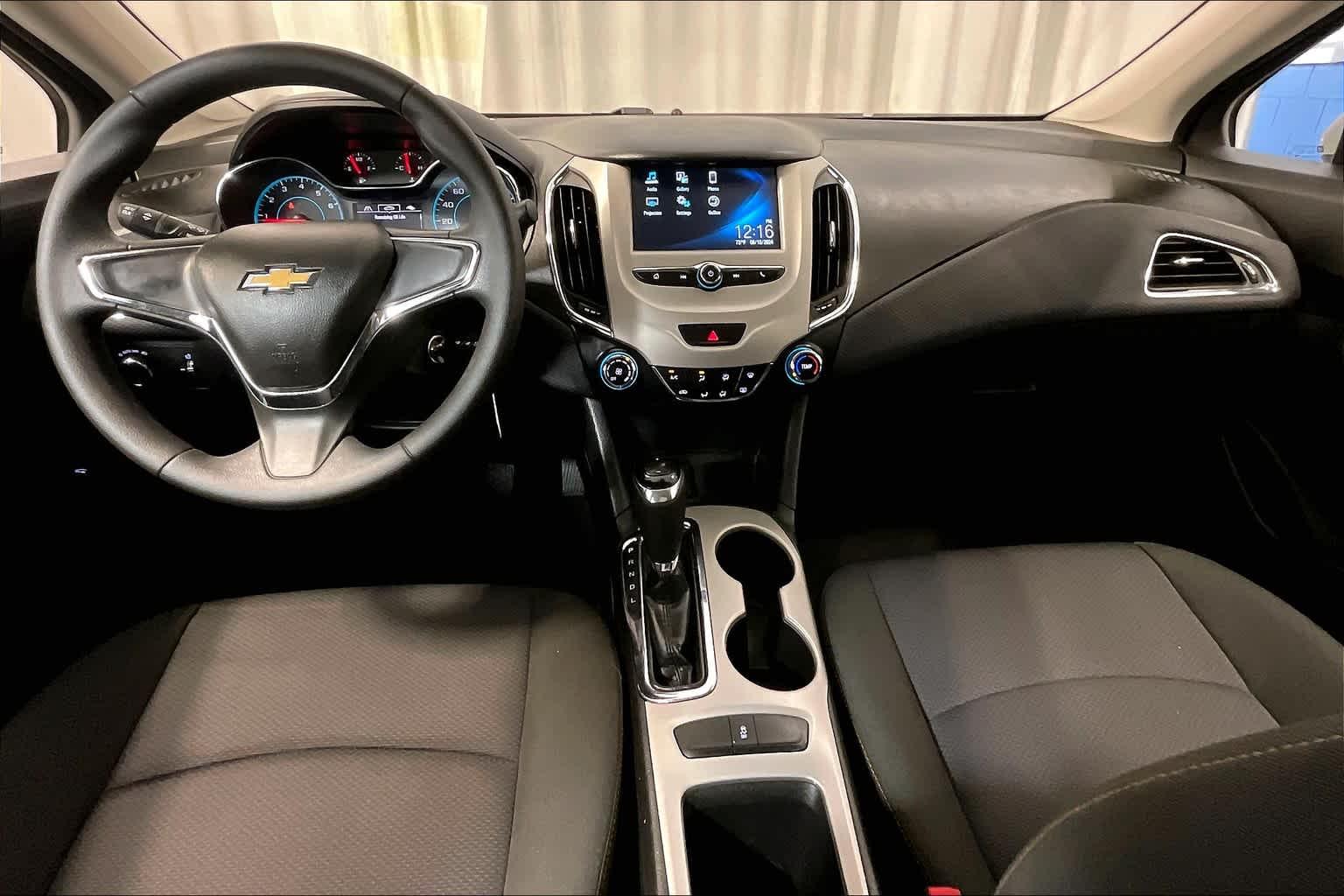 2018 Chevrolet Cruze LS - Photo 21