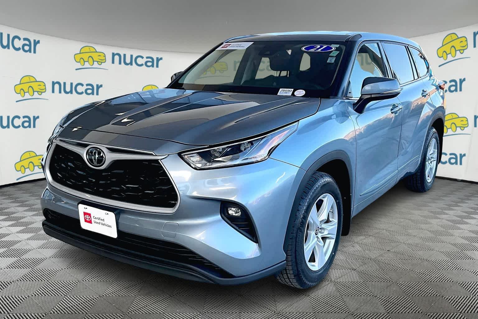 2021 Toyota Highlander LE - Photo 3