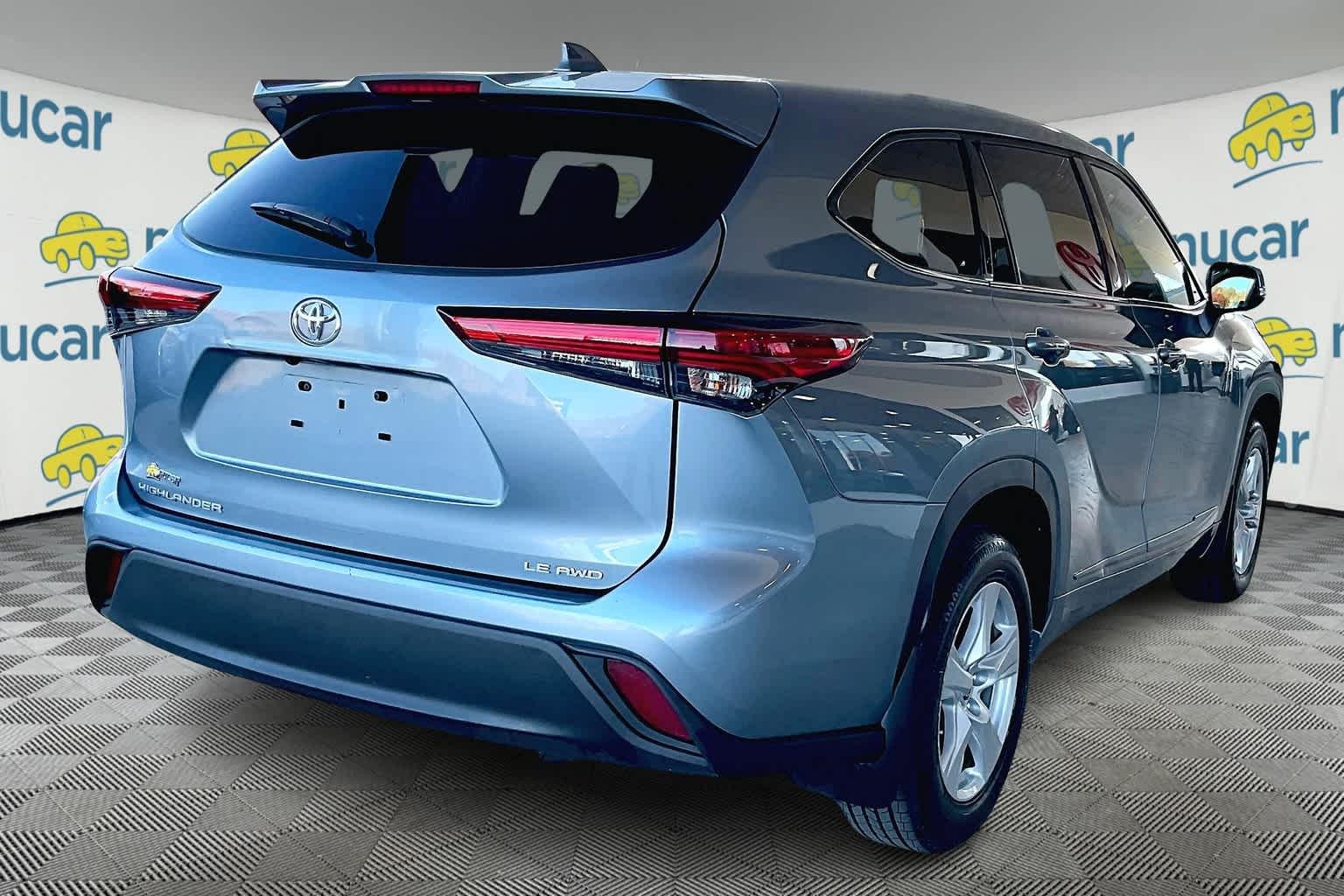 2021 Toyota Highlander LE - Photo 6