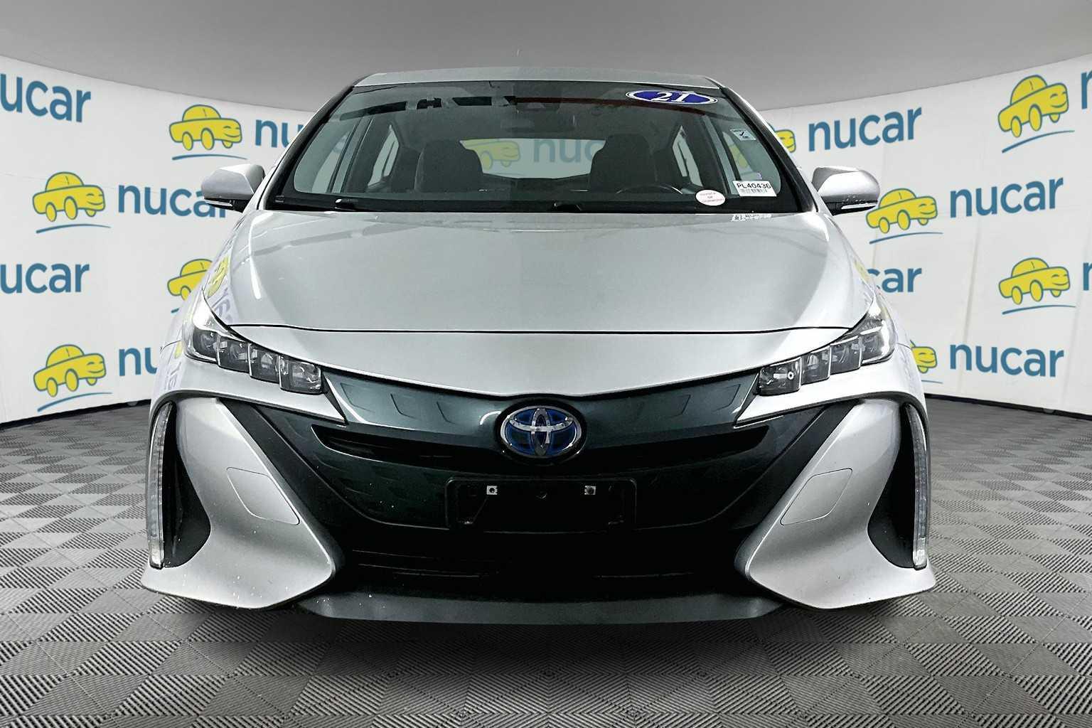 2021 Toyota Prius Prime LE - Photo 2