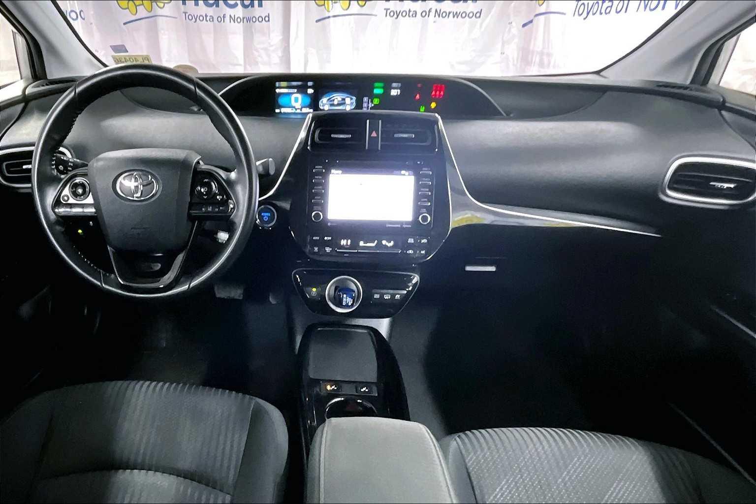 2021 Toyota Prius Prime LE - Photo 21