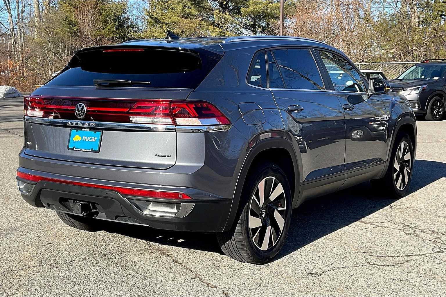 2024 Volkswagen Atlas Cross Sport 2.0T SE w/Technology - Photo 6