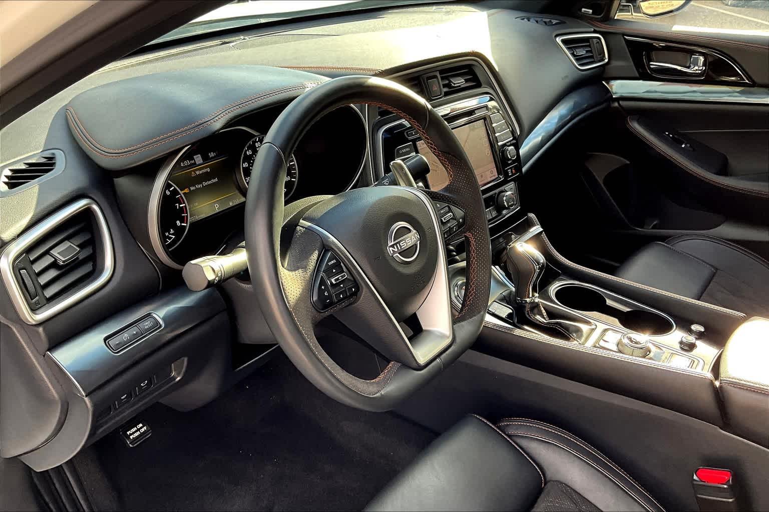 2023 Nissan Maxima SR - Photo 8