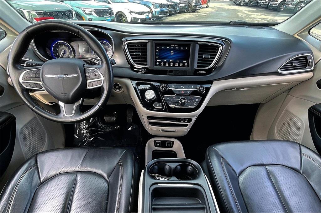 2020 Chrysler Pacifica Touring L - Photo 21