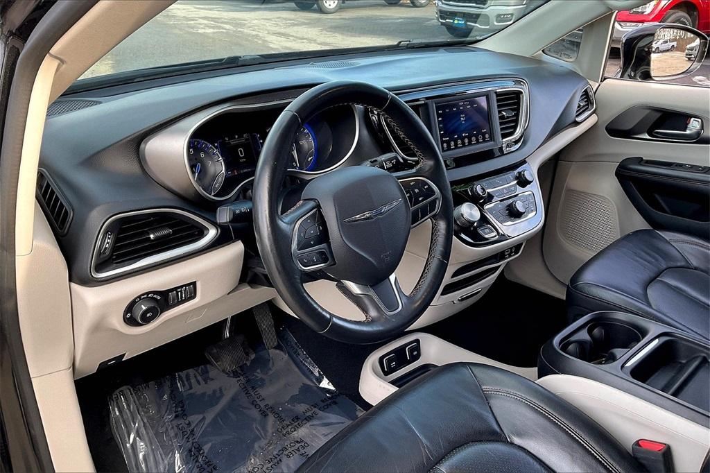 2020 Chrysler Pacifica Touring L - Photo 8