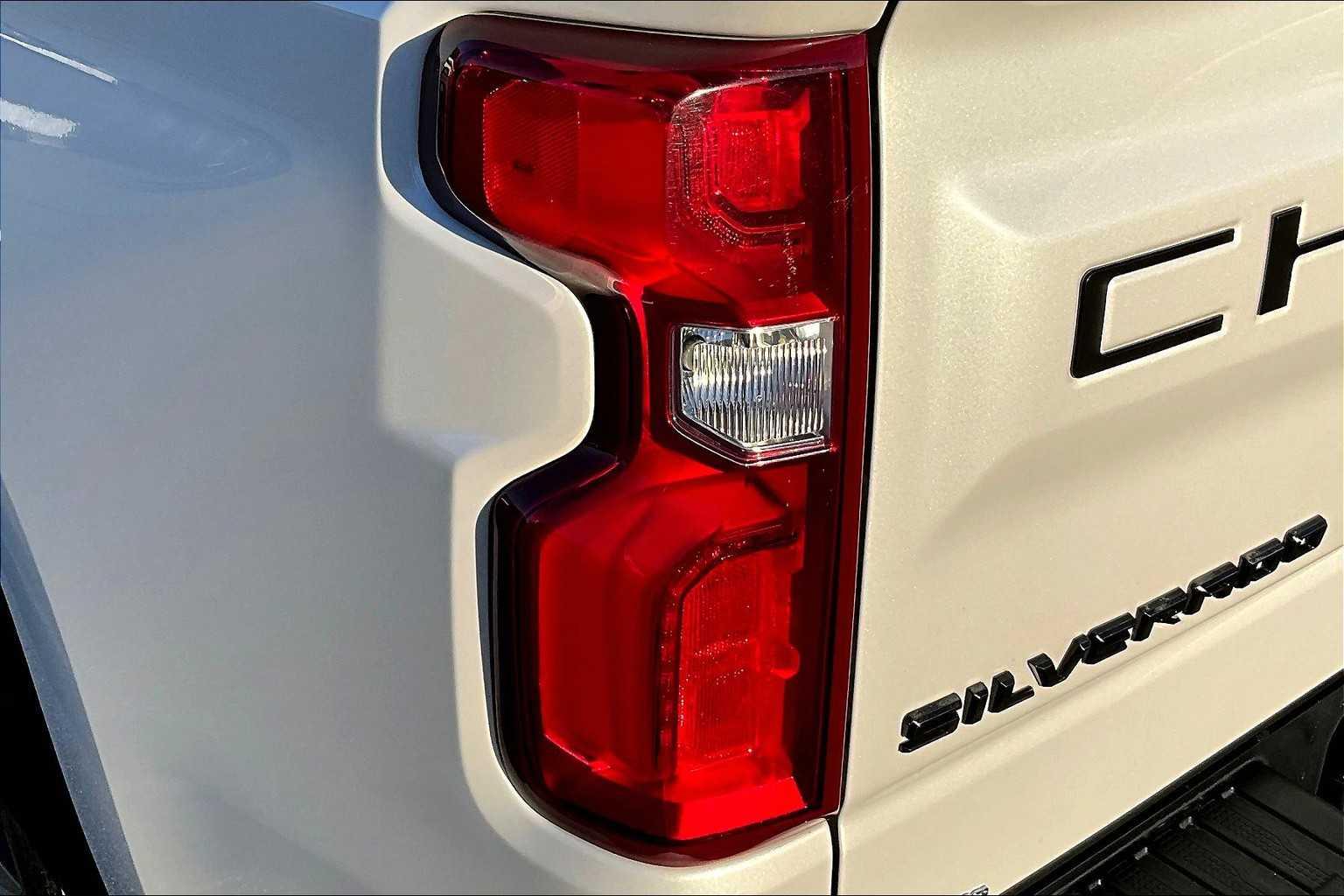 2020 Chevrolet Silverado 1500 RST - Photo 34