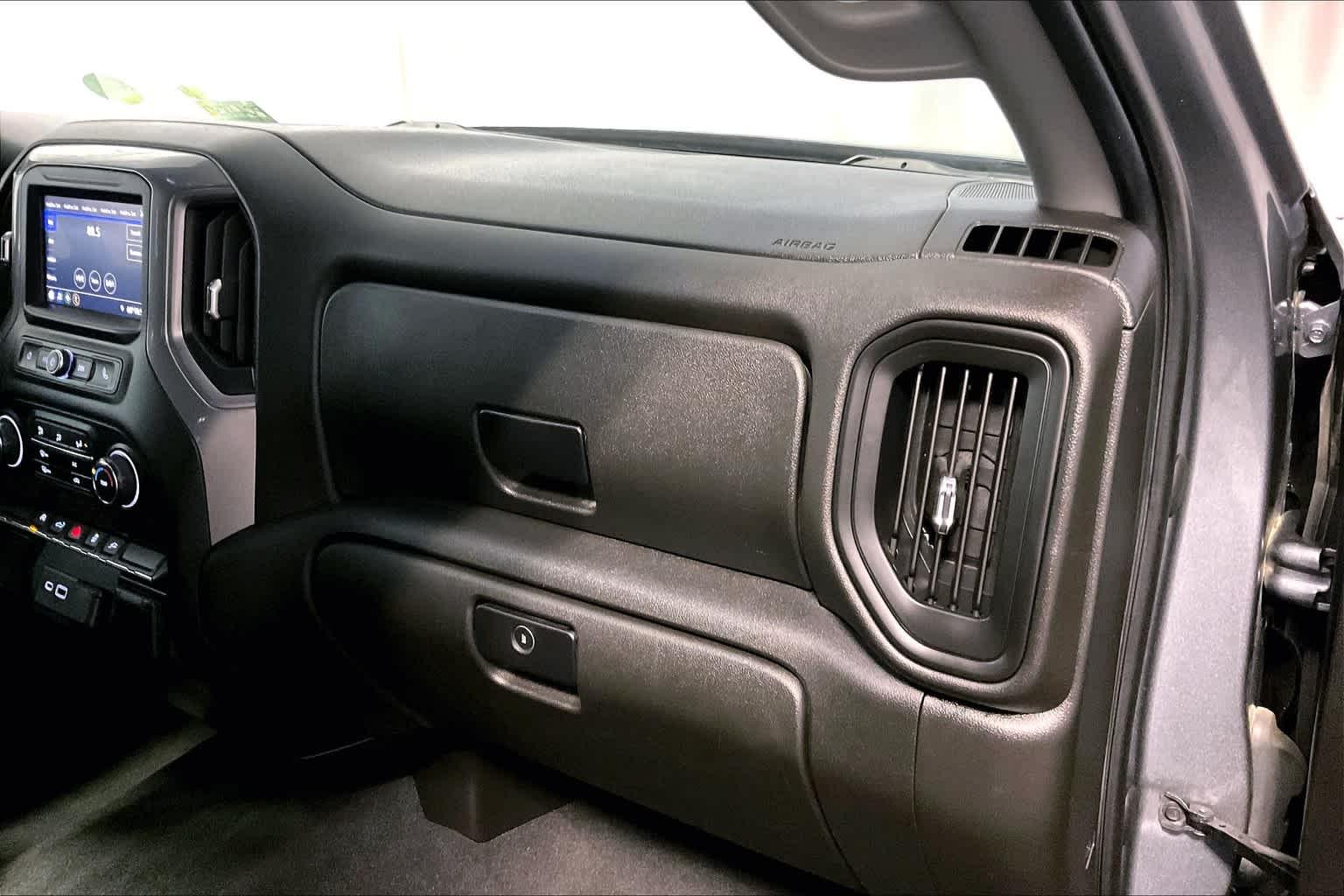 2021 Chevrolet Silverado 1500 Custom 4WD Crew Cab 147 - Photo 13