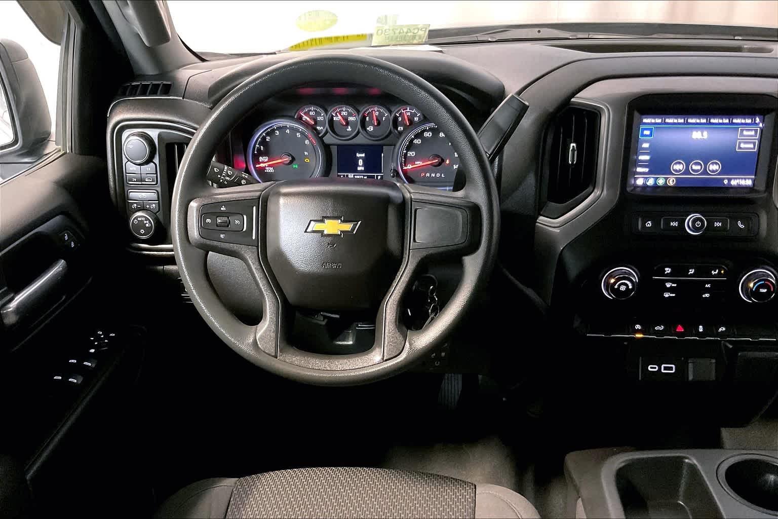 2021 Chevrolet Silverado 1500 Custom 4WD Crew Cab 147 - Photo 17